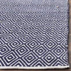 Boston Geometric Area Rug - Safavieh