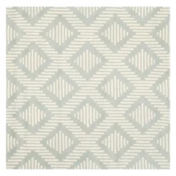 Becky Geometric Tufted Accent Rug - Safavieh -Home Decoration GUEST 4d765a0d 514b 4406 b6c2 a41ad1331ab0