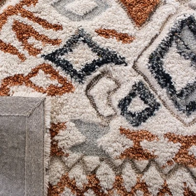 Casablanca CSB618 Hand Tufted Moroccan Shag Area Rug - Safavieh 7 Casablanca CSB618 Hand Tufted Moroccan Shag Area Rug - Safavieh - Image 5