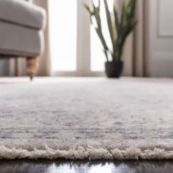 Kristie Floral Loomed Rug - Safavieh -Home Decoration GUEST 59db519e af3b 4ab5 8c44 3e2b188c49d1