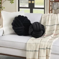 Mina Victory Sofia Infinite Knot 16" X 16" Indoor Throw Pillow 14 Mina Victory Sofia Infinite Knot 16" X 16" Indoor Throw Pillow -Home Decoration GUEST 8ff89bef 4937 4249 85b6 fd22e3540ae3