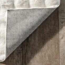 NuLOOM Jeni Solid Faux Rabbit Machine Washable Area Rug -Home Decoration GUEST b6961809 eb1b 45a2 894a 9a43c22737e3