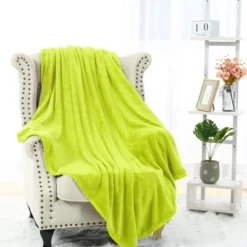 PiccoCasa Flannel Fleece Soft Luxury Bed Blankets 1 Pc -Home Decoration GUEST ed90fe4c 59e5 4847 a3d2 42201b0e28ca